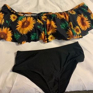 Bikini top and bottoms